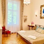 Giulietta With Garden, Free Parking