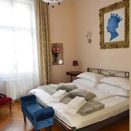Villa Giulietta With Garden, Free Parking *
