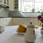Giulietta With Garden, Free Parking Villa