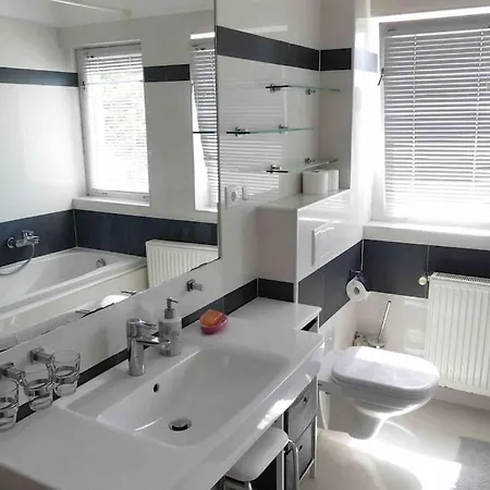 Giulietta With Garden, Free Parking