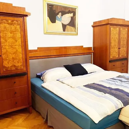 Villa Giulietta With Garden, Free Parking Budapest