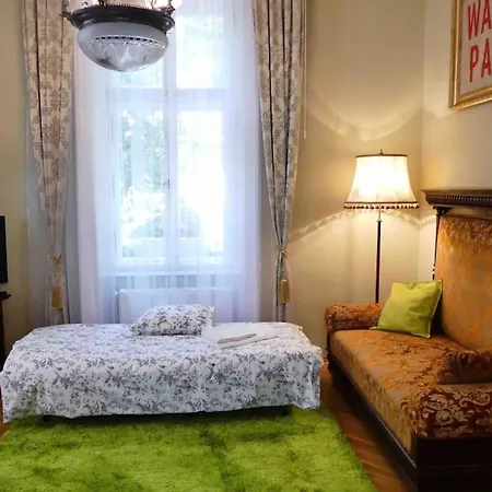 Giulietta With Garden, Free Parking Villa *