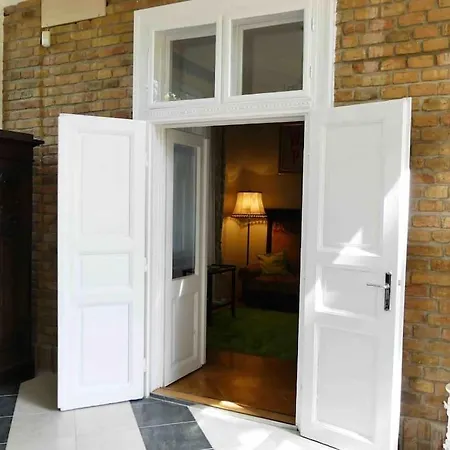 Villa Giulietta With Garden, Free Parking Budapest