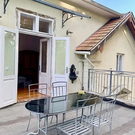 Giulietta With Garden, Free Parking *
