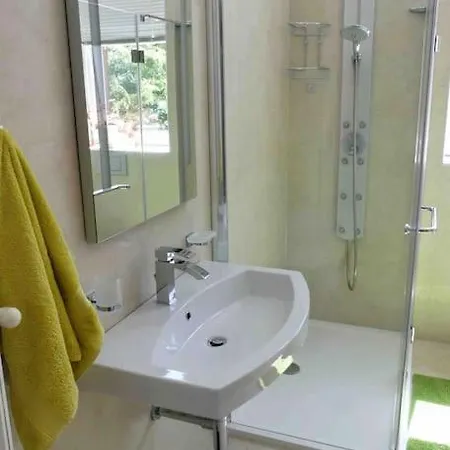 Giulietta With Garden, Free Parking Villa *