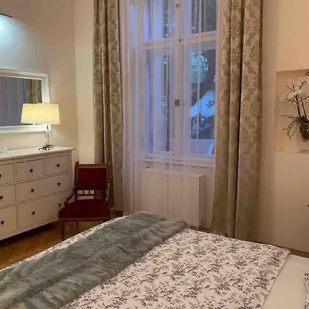 Giulietta With Garden, Free Parking *