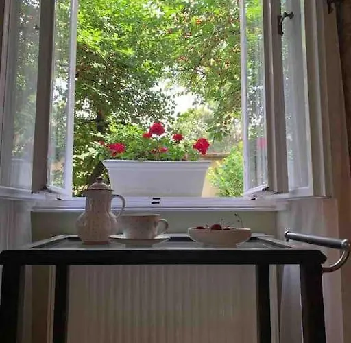 Villa Giulietta With Garden, Free Parking Budapest
