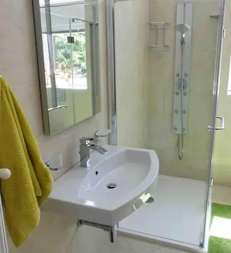 Giulietta With Garden, Free Parking Villa *