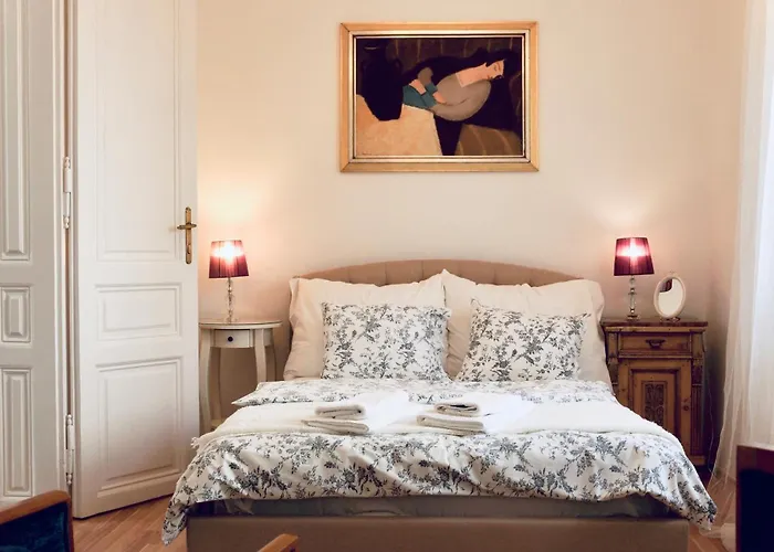 Villa Giulietta With Garden, Free Parking Budapest