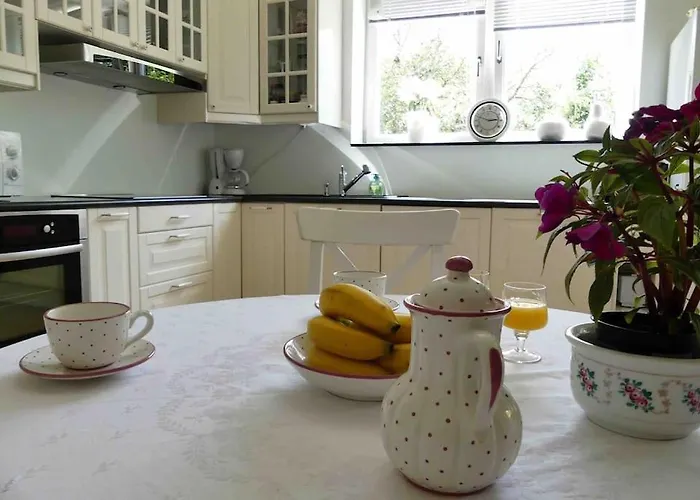 Giulietta With Garden, Free Parking Villa